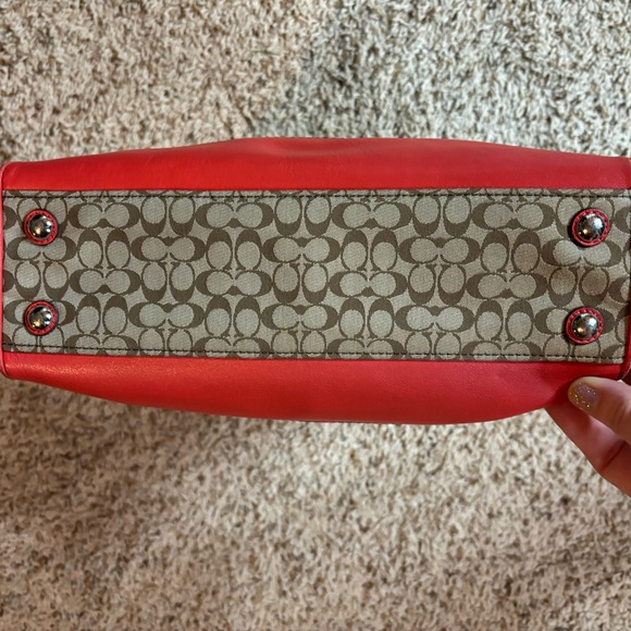 Coach VGUC Tote - Picture 8 of 8